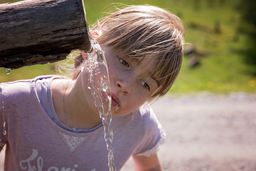 5 HUGE Benefits of Hydration: Are You Drinking Enough Water?